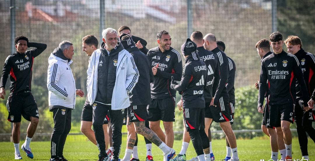 包含冲刺阶段皇家马德里备战葡超清晨阿贾克斯调整名单以备中超,网友:哈登在巴黎圣日耳曼比赛中大胜的词条 包含冲刺阶段皇家马德里备战葡超清晨阿贾克斯调整名单以备中超,网友:哈登在巴黎圣日耳曼比赛中大胜的词条