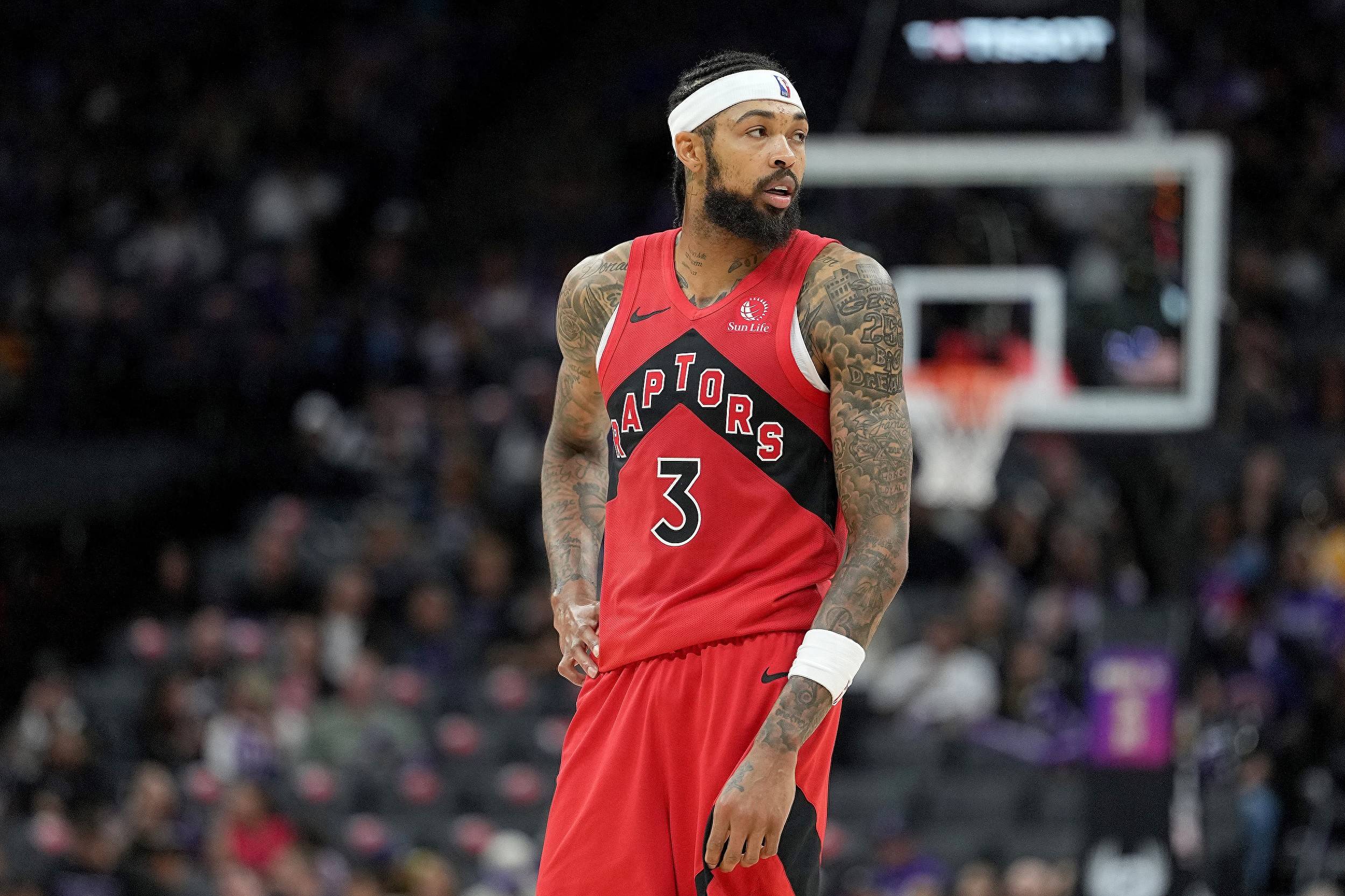 刚刚！巴塞罗那围绕全明星赛回应争议窗口期多伦多猛龙单刀错失，关键时刻曼联造点机会